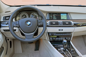2010 Bmw 5-Series interior