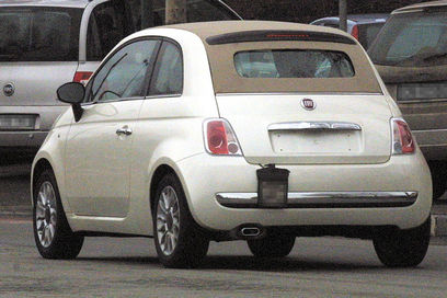 Fiat 500 сзади