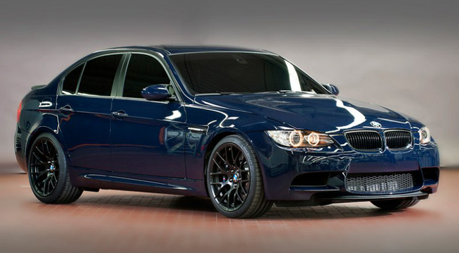 Компания BMW показала облегченный седан M3