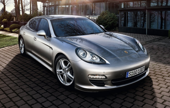 Porsche создает  удлиненный вариант Panamera