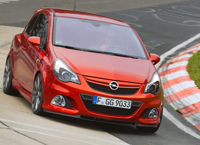 В мае стартуют продажи "заряженного" Corsa OPC Nurburgring Edition