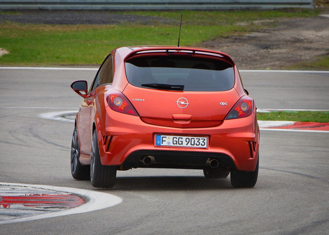 В мае стартуют продажи "заряженного" Corsa OPC Nurburgring Edition