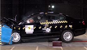 Краш-тест Volkswagen Passat 2005