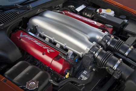 Dodge Viper 2010 engine