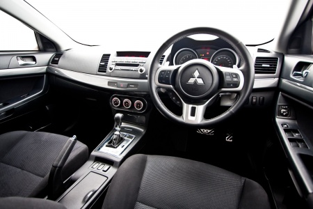 Mitsubishi Lancer Ralliart Sportback interior