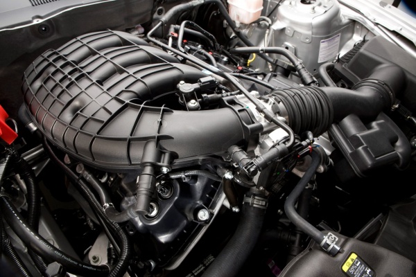 2011 Ford Mustang двигатель