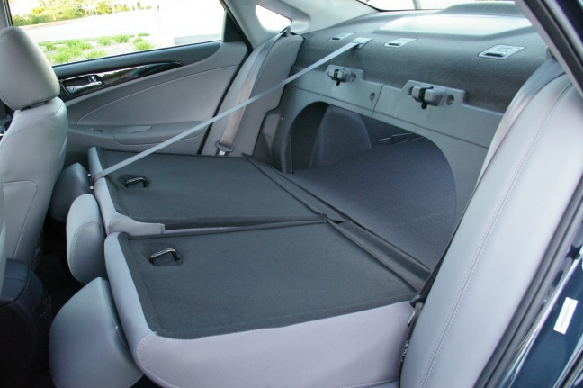 Интерьер Hyundai Sonata 2011