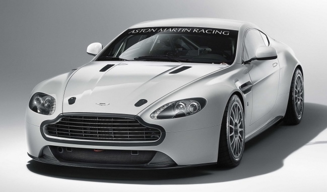 Представлен новый Aston Martin Vantage GT4