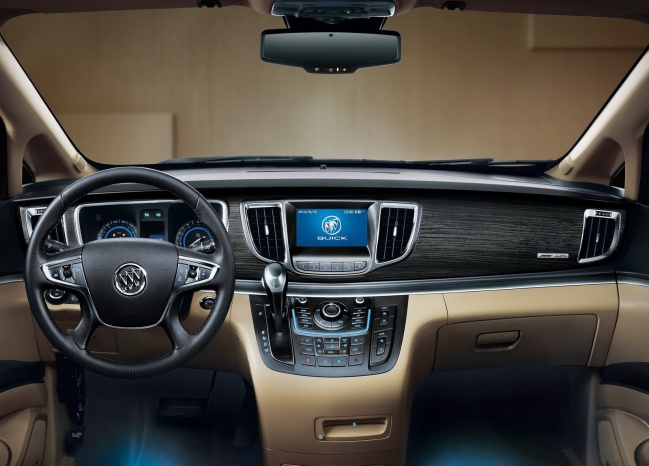 General Motors представил Buick GL8 нового поколения