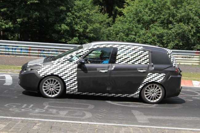 2012 Opel Zafira spied on Nurburgring